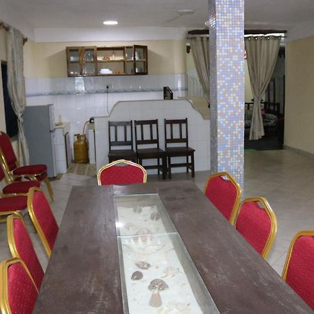 Room In Guest Room - A Wonderful Beach Property In Diani Beach Kenya Mombasa Extérieur photo