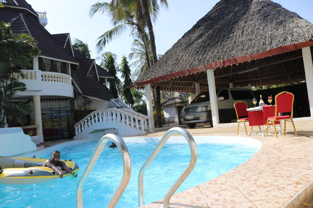 Room In Guest Room - A Wonderful Beach Property In Diani Beach Kenya Mombasa Extérieur photo