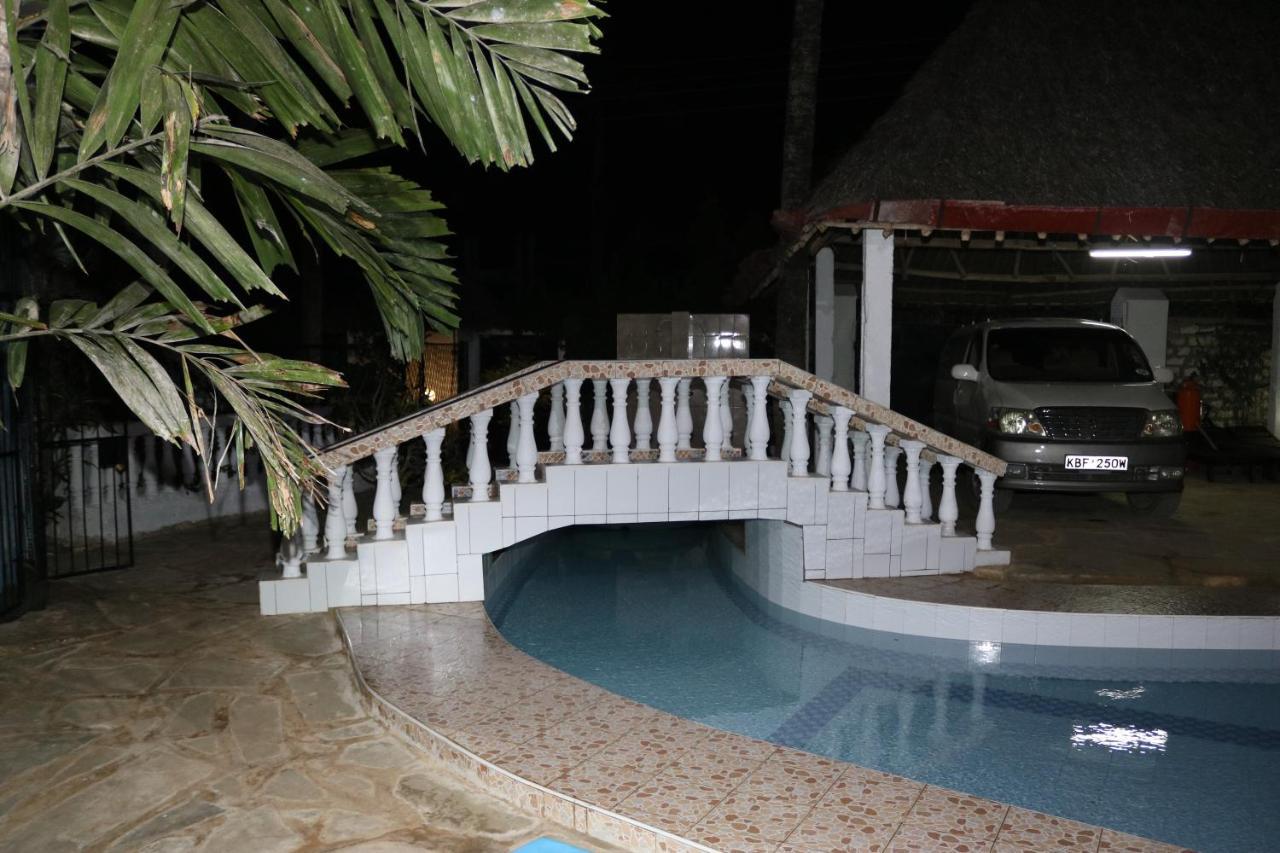 Room In Guest Room - A Wonderful Beach Property In Diani Beach Kenya Mombasa Extérieur photo